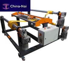 Plastic film slitter-rewinder automatic