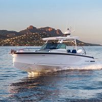 Outboard runabout Axopar 29dual-consoleopensoft-top