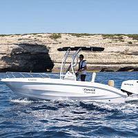 Outboard center console boat PIUMA 6007-person max.sundeckT-Top