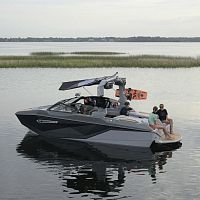 Wakeboard runabout G21inboardopendual-console