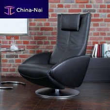 Contemporary relax armchair Matefabricleatherwith footrest