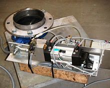 Butterfly valve solids