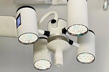 Ceiling-mounted surgical light SOL20LED97
