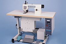 Chain stitch sewing machine SeamMaster® single-needlesingle-threadfabric