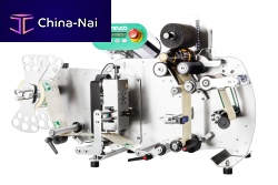 Semi-automatic labeler for bottlesfor the food industryfor the pharmaceutical industry