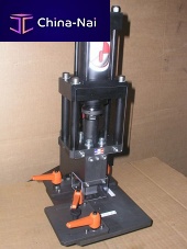 Electro-hydraulic notching machine