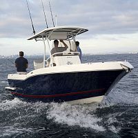 Outboard walkaround 22O CCsport-fishing8-person max.with T-top