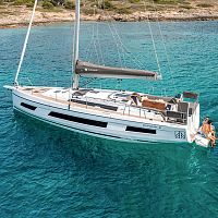 Cruising sailboat 413-cabin4-cabin8-berth