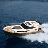 Inboard express cruiser Pharos 43twin-enginehard-topIPS