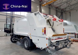 On-board weighing system for waste