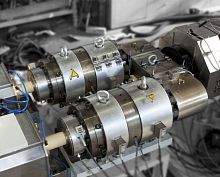 Pipe extrusion head double output
