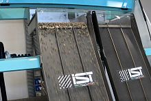 Sorting unit for the food industry for recyclingopticalfor plastics