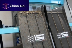 Sorting unit for the food industry for recyclingopticalfor plastics