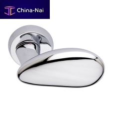 Traditional door knob VIESTEchrome-plated brasspolished brass