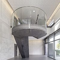 Half-turn staircase glass stepmetal stepstainless steel frame