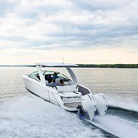 Outboard runabout H9 OBtwin-engineopendual-console