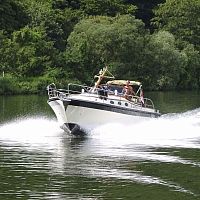 Inboard express cruiser Intercruiser 34dieselopencanal