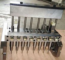 Multi-cavity injection blow mold DDW-IBM-4for the packaging industry