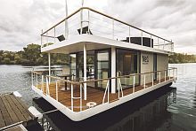 Outboard houseboat No1 Living 40'