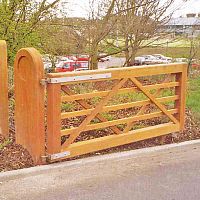 Swing gate woodenlouveredwith bars