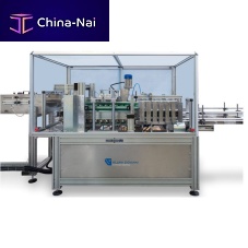 Rotary blade cutting machine for plasticsNChigh-speed