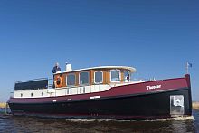 Inboard trawler Vintagewheelhousecanal