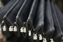 Fabric aircraft cabin curtain