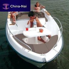 Inboard center console boat Cap-Ferret 4725-person max.sundeck