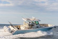 Outboard express cruiser 360 CCtriple-enginestepped hullopen