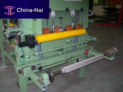 Guillotine cutting machine for fabricsunwindingelectric