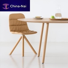 Contemporary chair Maartenindoorfabricleather
