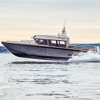Inboard express cruiser SSM 40twin-enginewheelhousefast