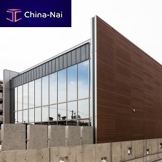 Panel cladding in WPCmattewood look
