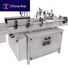 Automatic labeling machine for bottlesfor the food industryfor the wine industry
