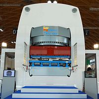 Hydraulic press WK seriesfor production