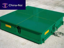 Fresh concrete vibrating table