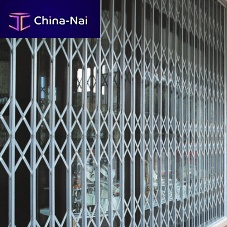 Retractable security grill EXTENfor store frontsfor doorsfor windows