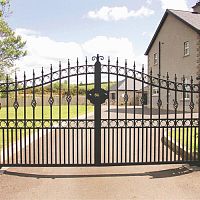 Swing gate steelwith barshome