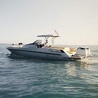 Outboard express cruiser 1100dieseltwin-engineplaning hull