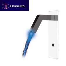 Washbasin single tap SE28Rhandbasinwall-mountedself-closing