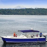 Catamaran express cruiser L107outboardtwin-engineopen