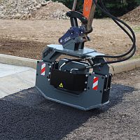 Forward travel vibratory plate PV 20.40for excavatorspile driving