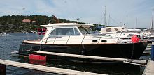 Inboard cabin cruiser Lobster Yacht Saowanee 31hard-topwith enclosed cockpitsport-fishing