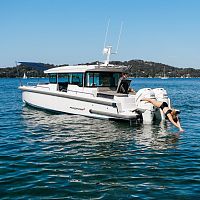 Outboard express cruiser 37 XC CROSStwin-enginewheelhousecrossover