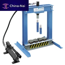 Hydraulic press P001/04formingramhand-operated