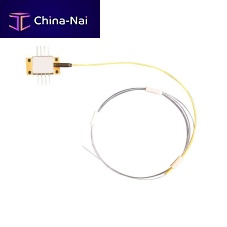 Superluminescent light source visiblefor fiber optics