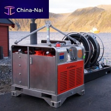 Harbors and terminal hydraulic power unit for pollution control shipsfor oil skimmers