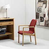 Traditional chair 8477ALindoorleatherbeech base