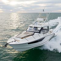 Outboard express cruiser 365 CONQUESTtwin-enginetriple-engineflybridge