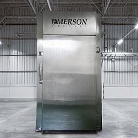 Fish defrosting chamber for meatfor the food industry